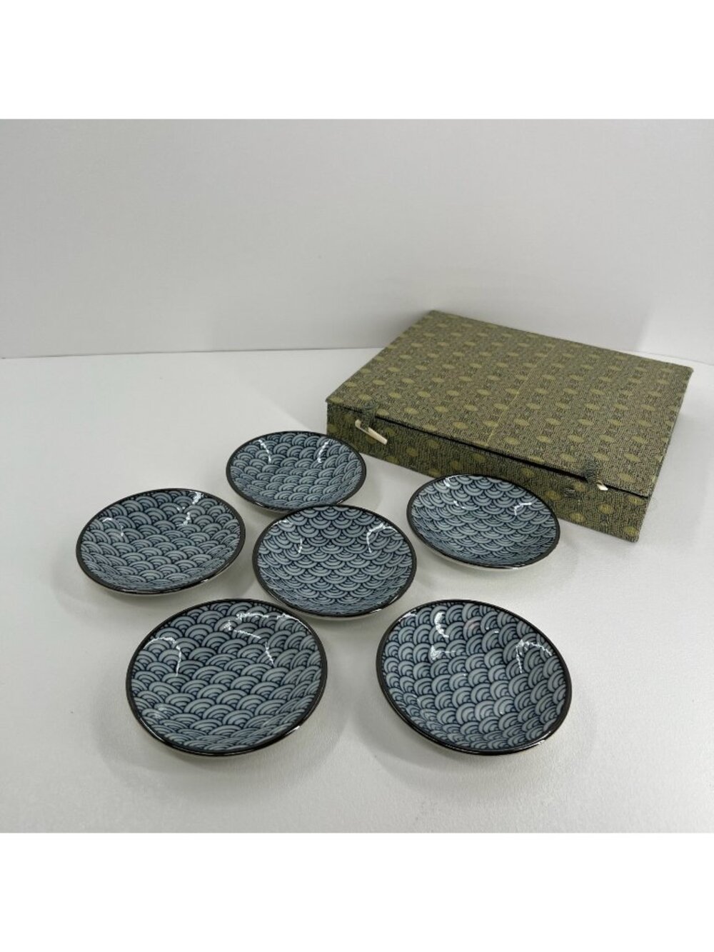 Mino Ware Japan Ceramic Sauce Dish 4" Set 6pc Seigaiha Blue Wave Round Boxed